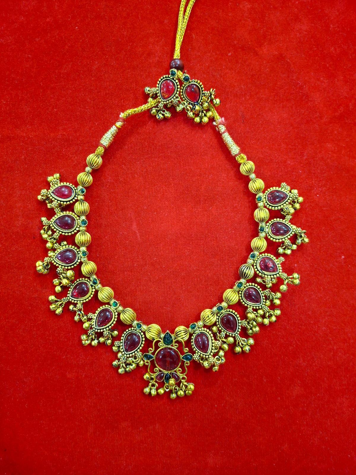 ANTIQUE CHOKER NECKLACE