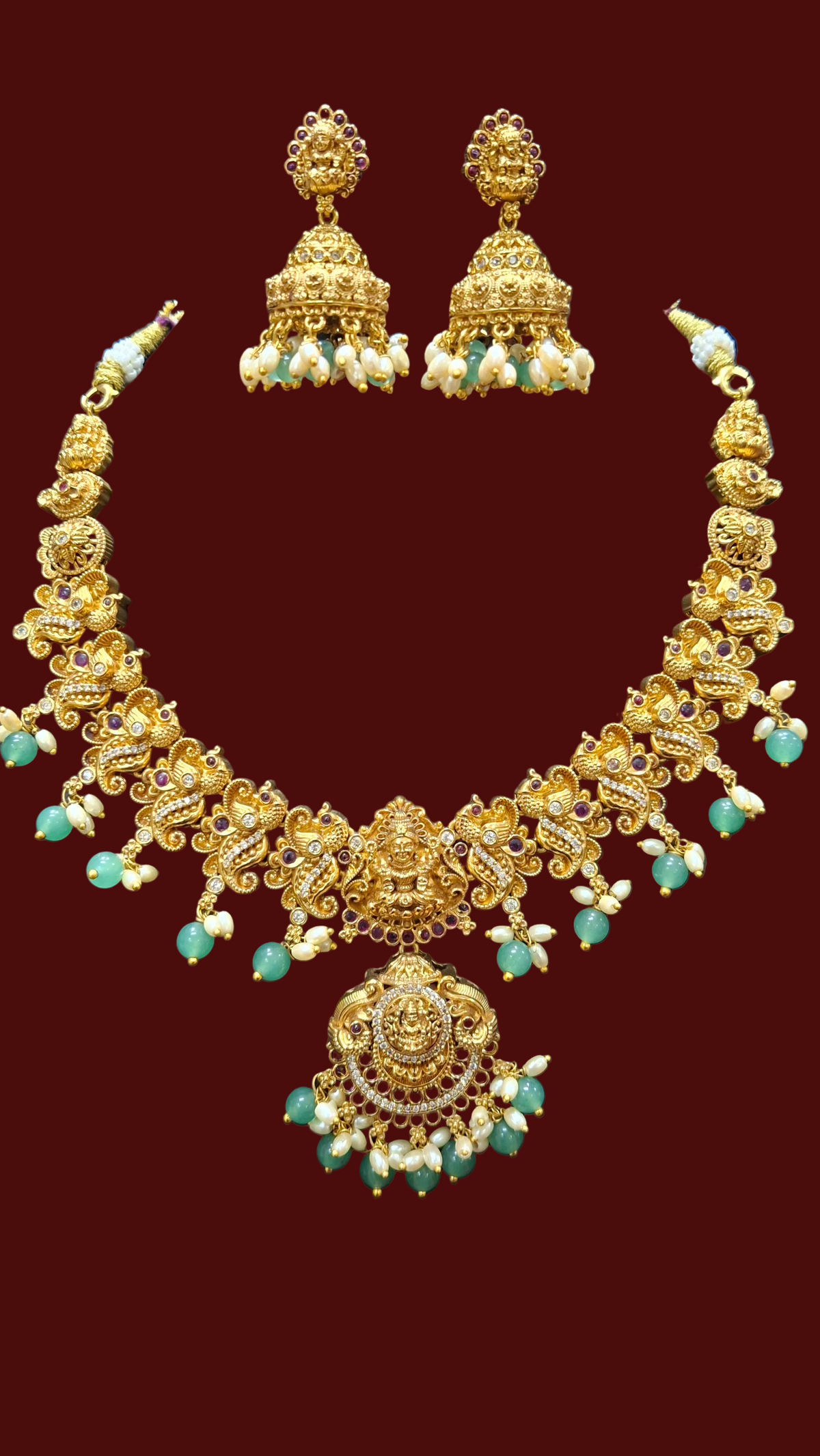 ANTIQE NECKLACE