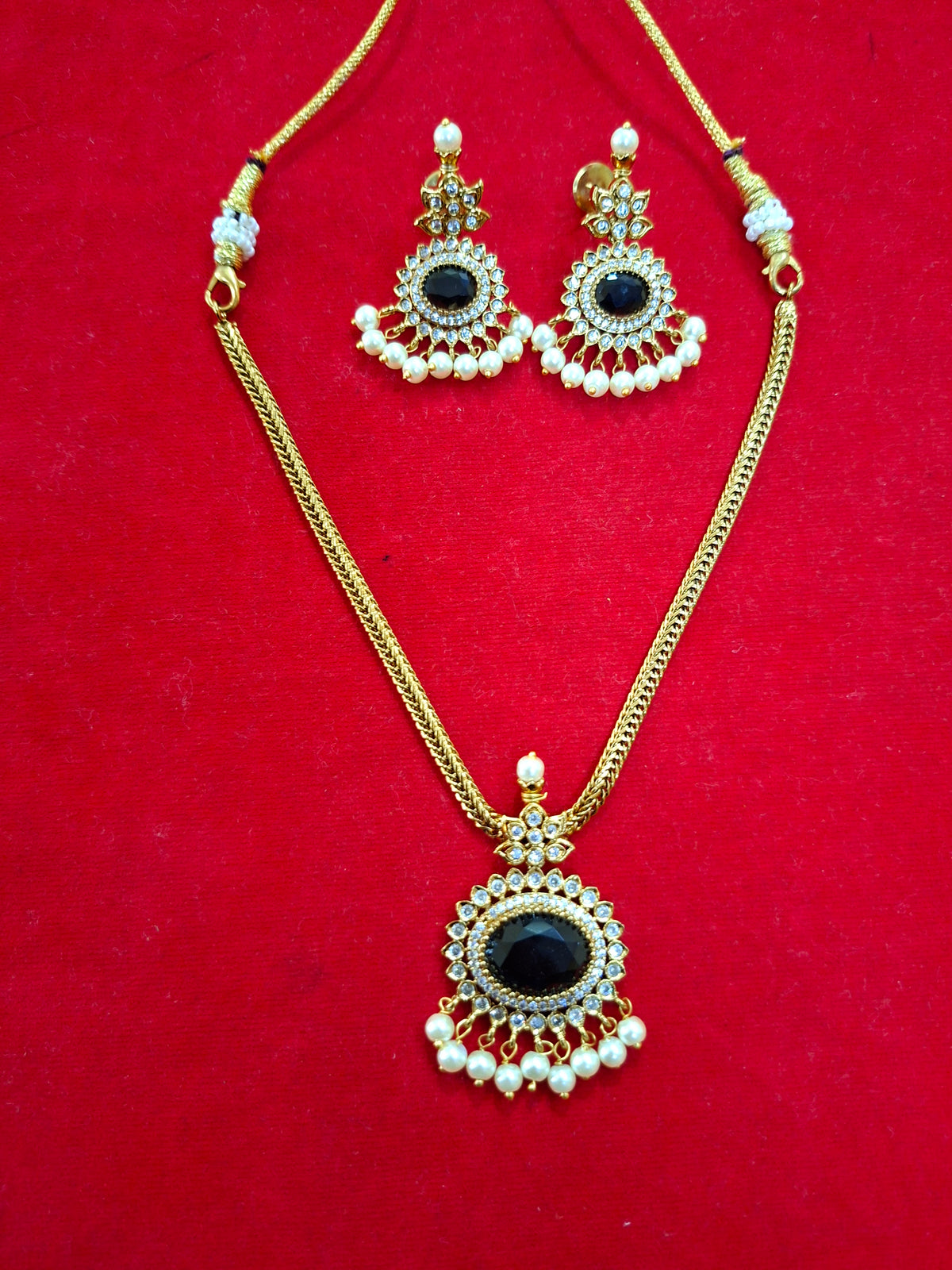 AD PENDANT NECKLACE