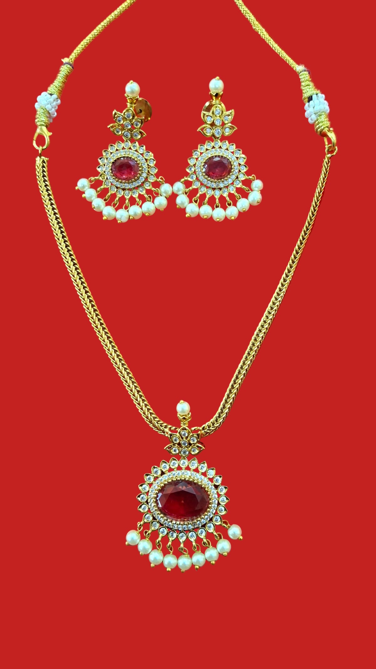 AD PENDANT NECKLACE
