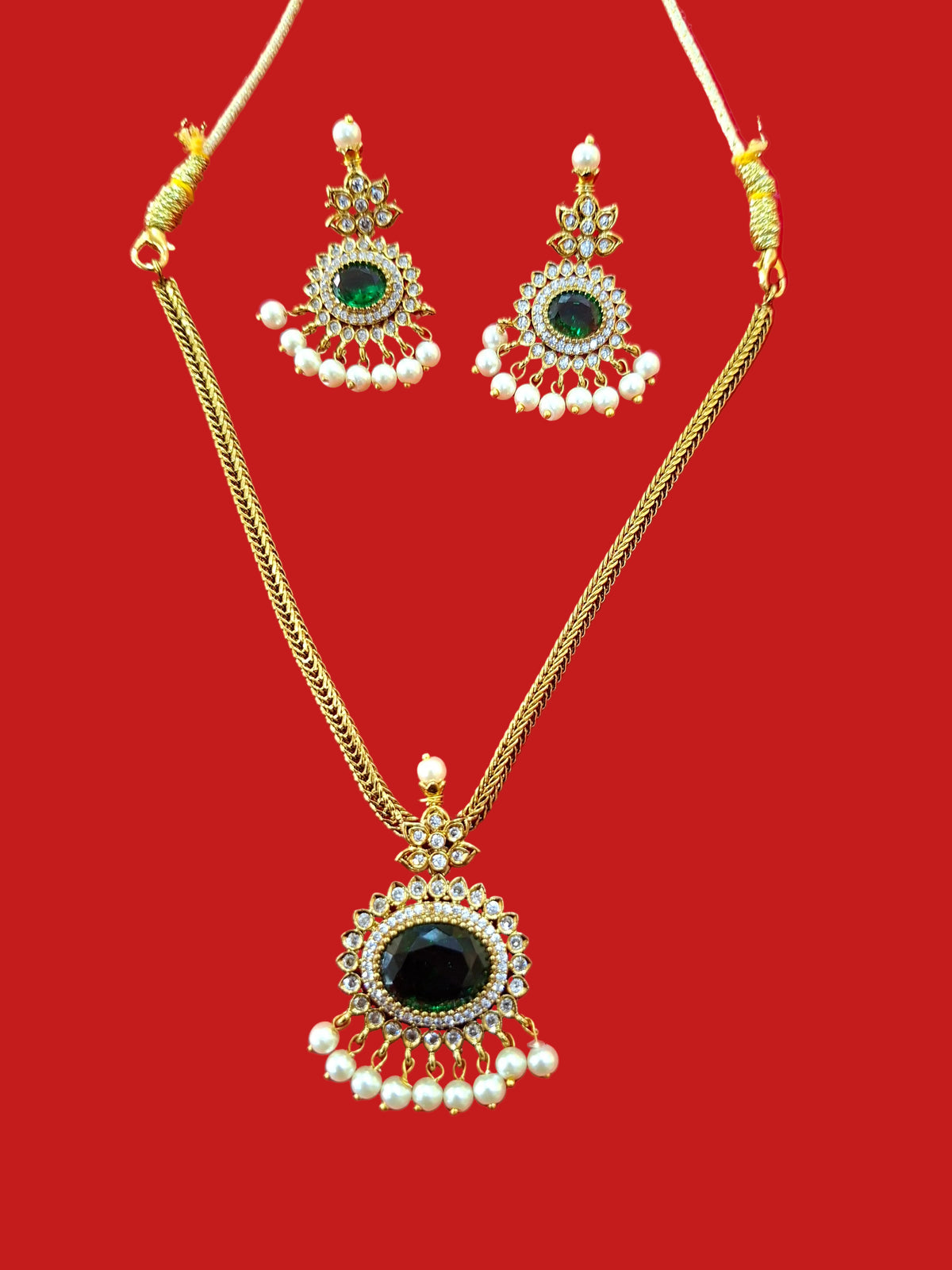 AD PENDANT NECKLACE