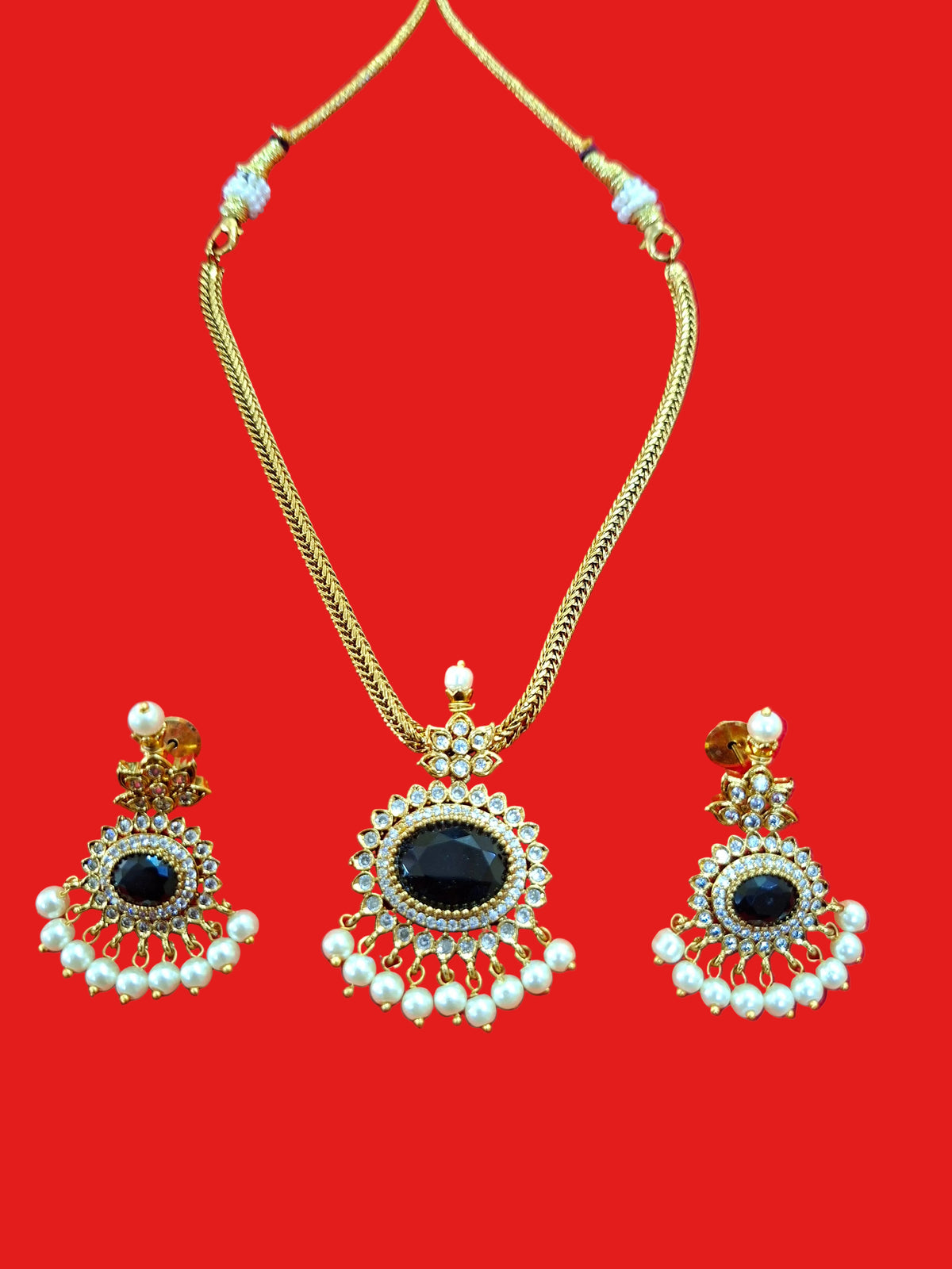 AD PENDANT NECKLACE
