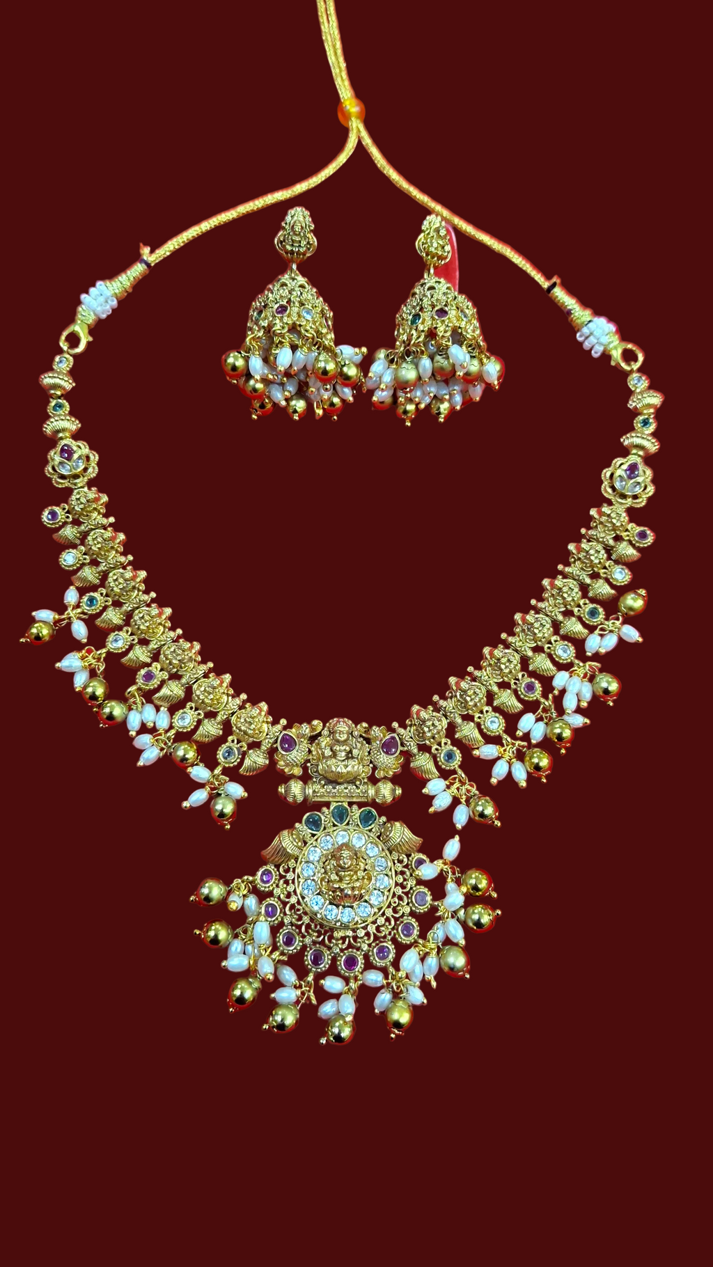 ANTIQE NECKLACE